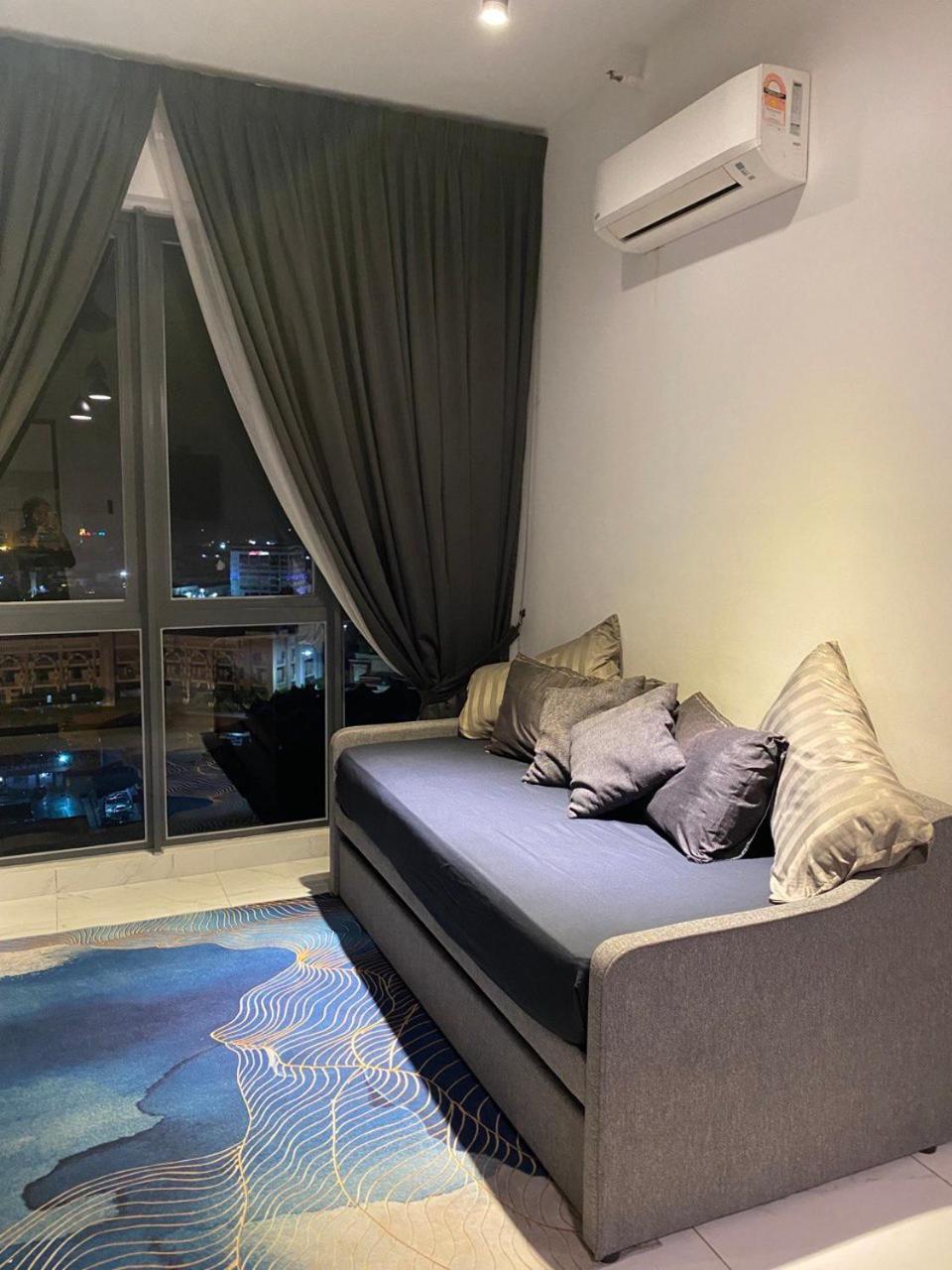 Niks Troika Homestay Кота-Бару Экстерьер фото